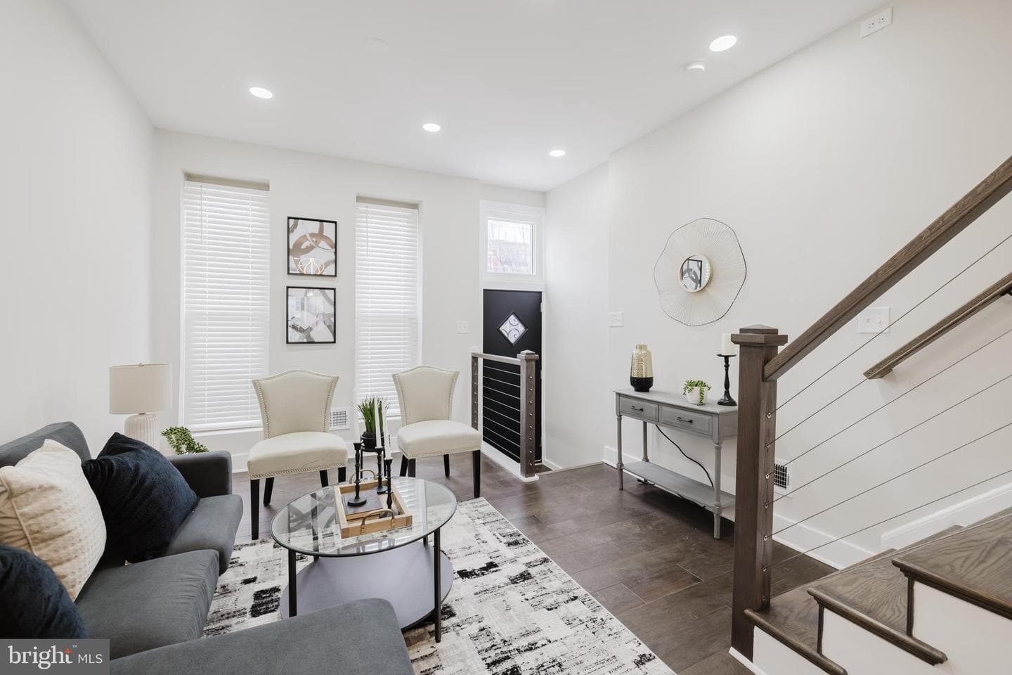 536 Laurens Street photo 6