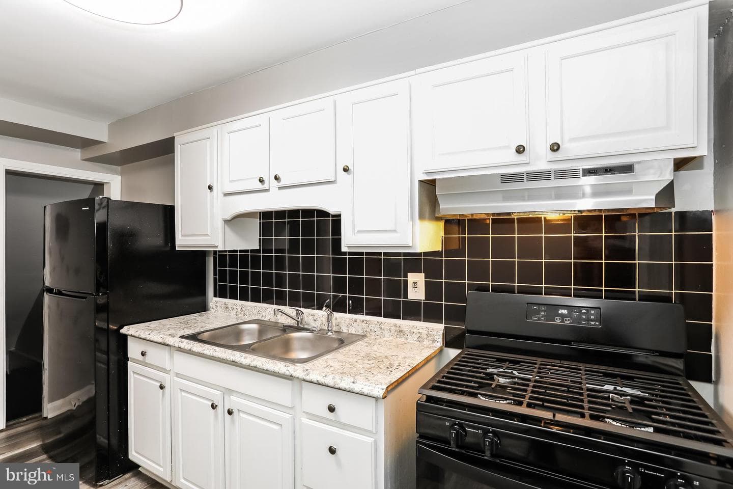 1010 Reverdy Road photo 6