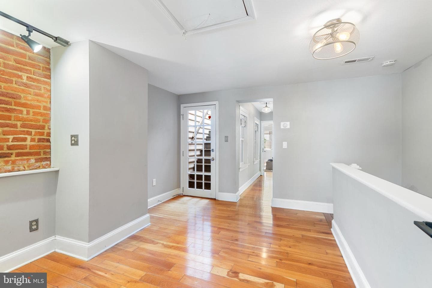 2235 Essex Street photo 20