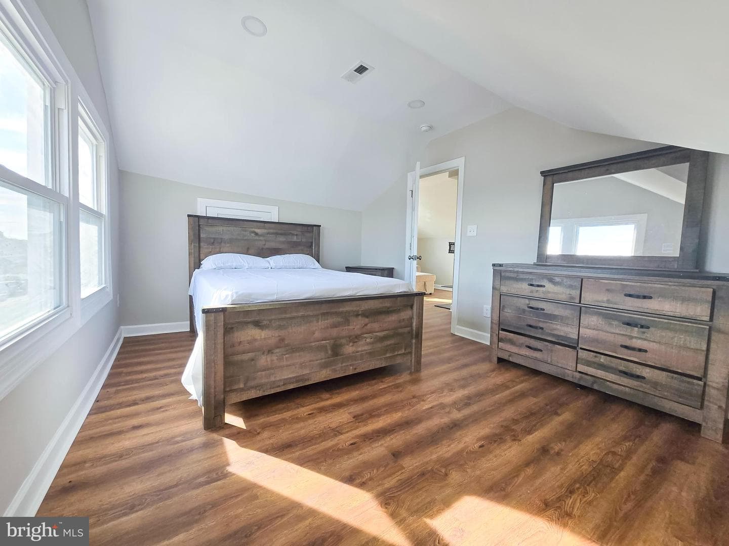 3908 Primrose Avenue photo 16