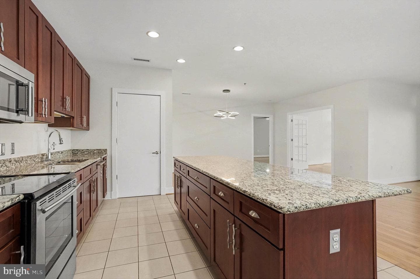 2772 Lighthouse Point E #201 photo 4