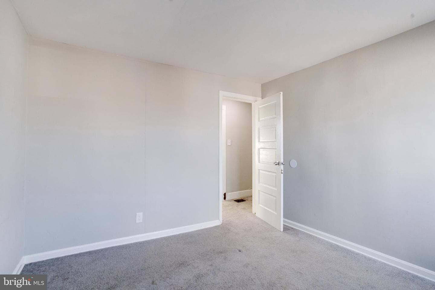 6573 Saint Helena Avenue photo 23