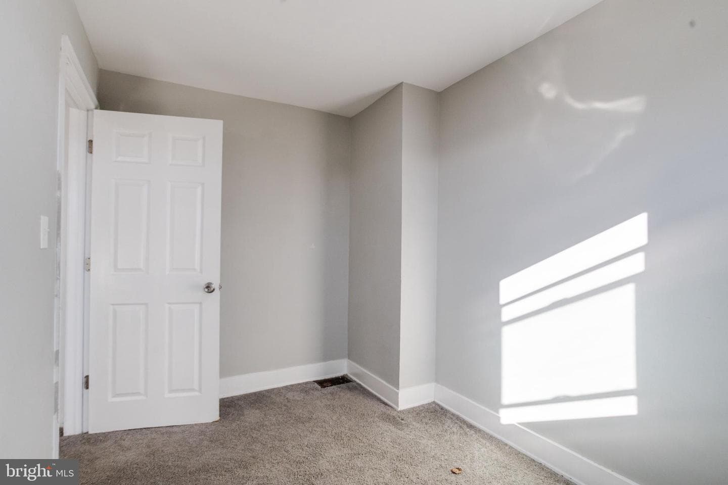 6573 Saint Helena Avenue photo 28