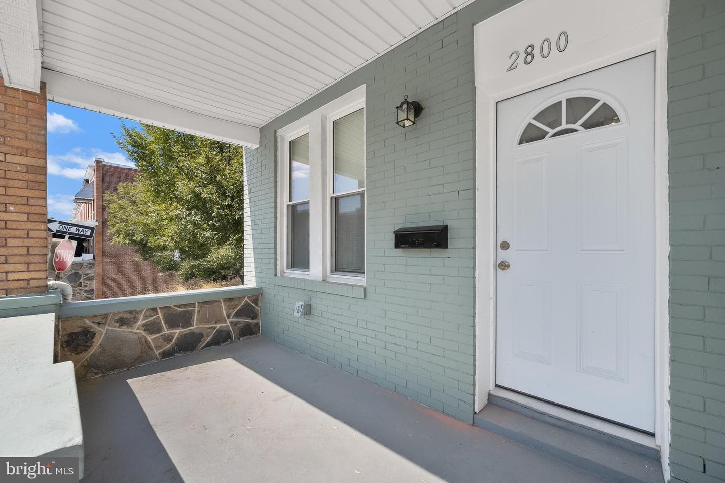 2800 E Chase Street photo 33