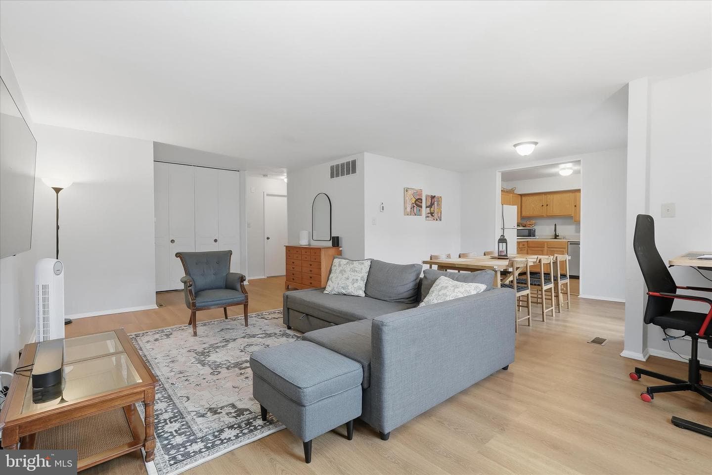 380 Homeland Southway #3a photo 8