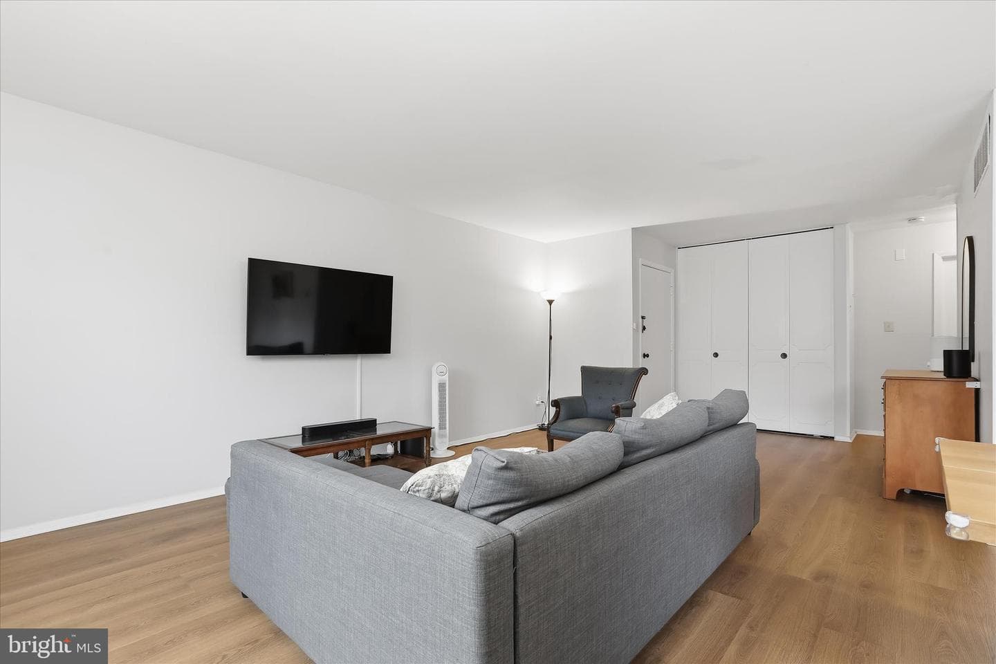 380 Homeland Southway #3a photo 9