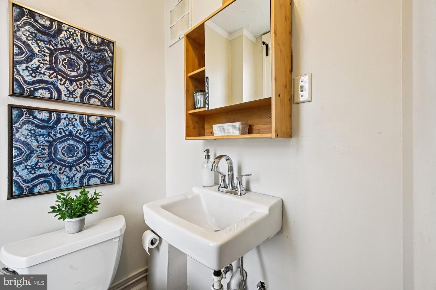 3425 Pleasant Place photo 18