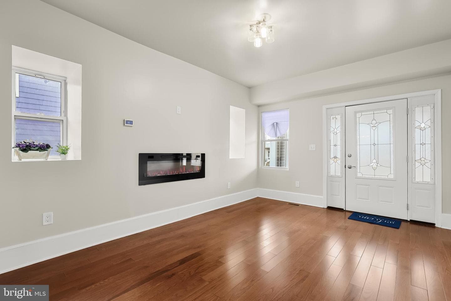 5403 Hamlet Avenue photo 12