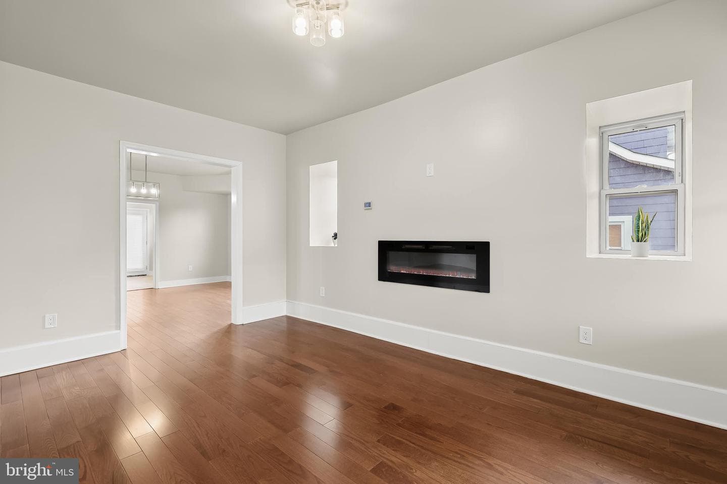 5403 Hamlet Avenue photo 13