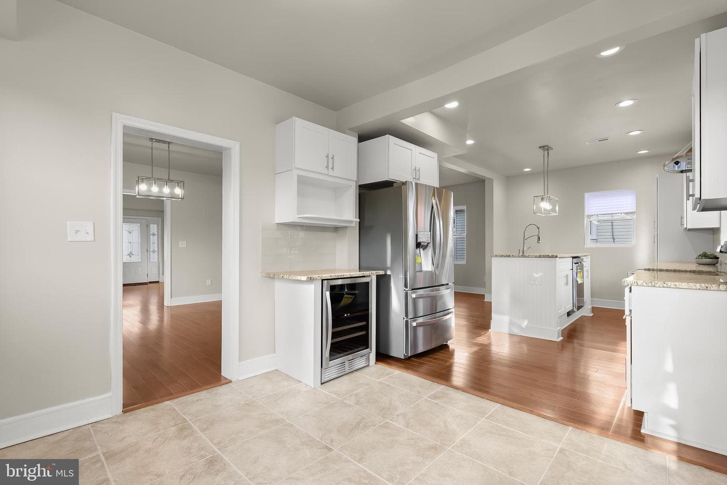 5403 Hamlet Avenue photo 17