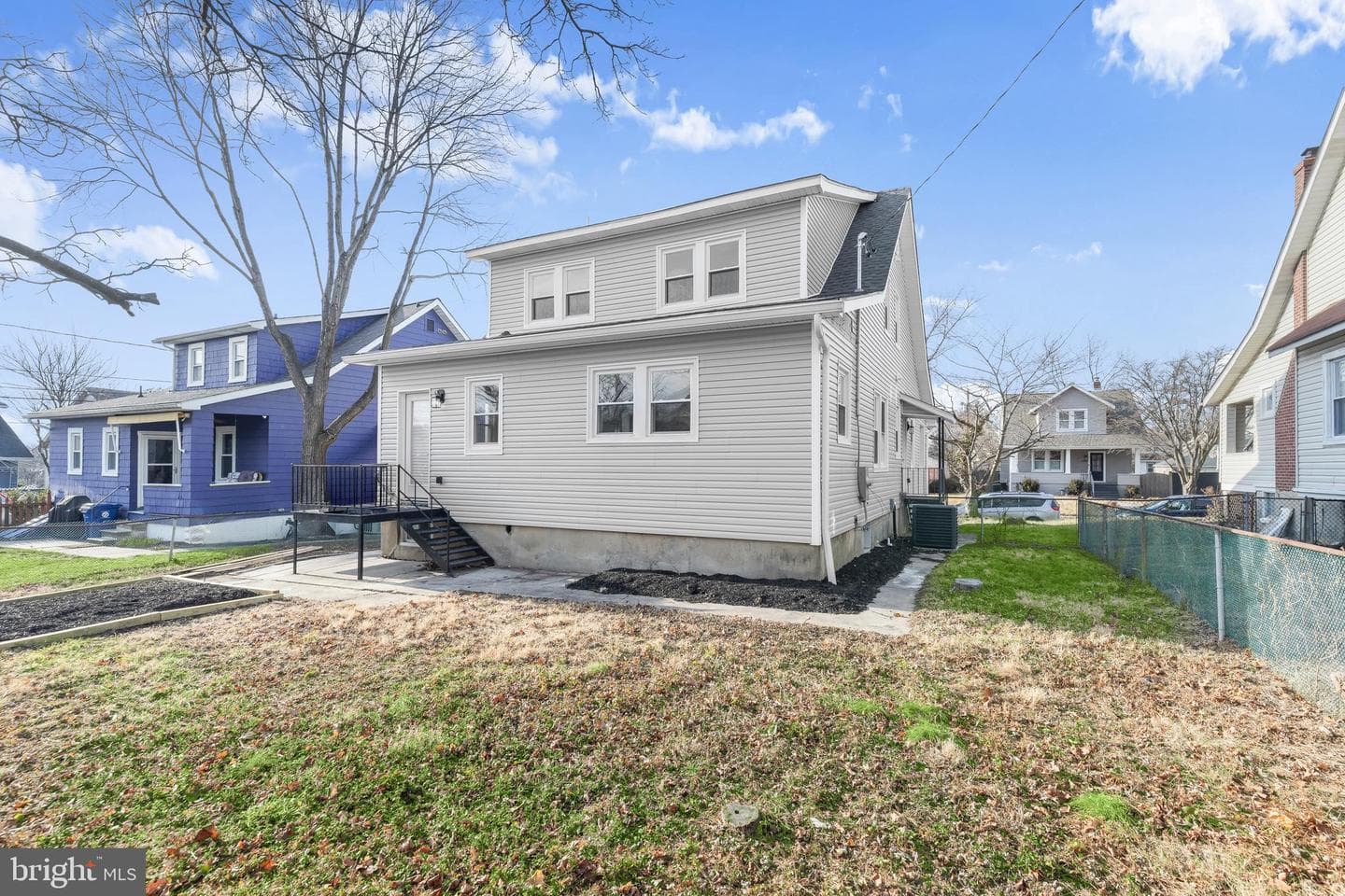 5403 Hamlet Avenue photo 56