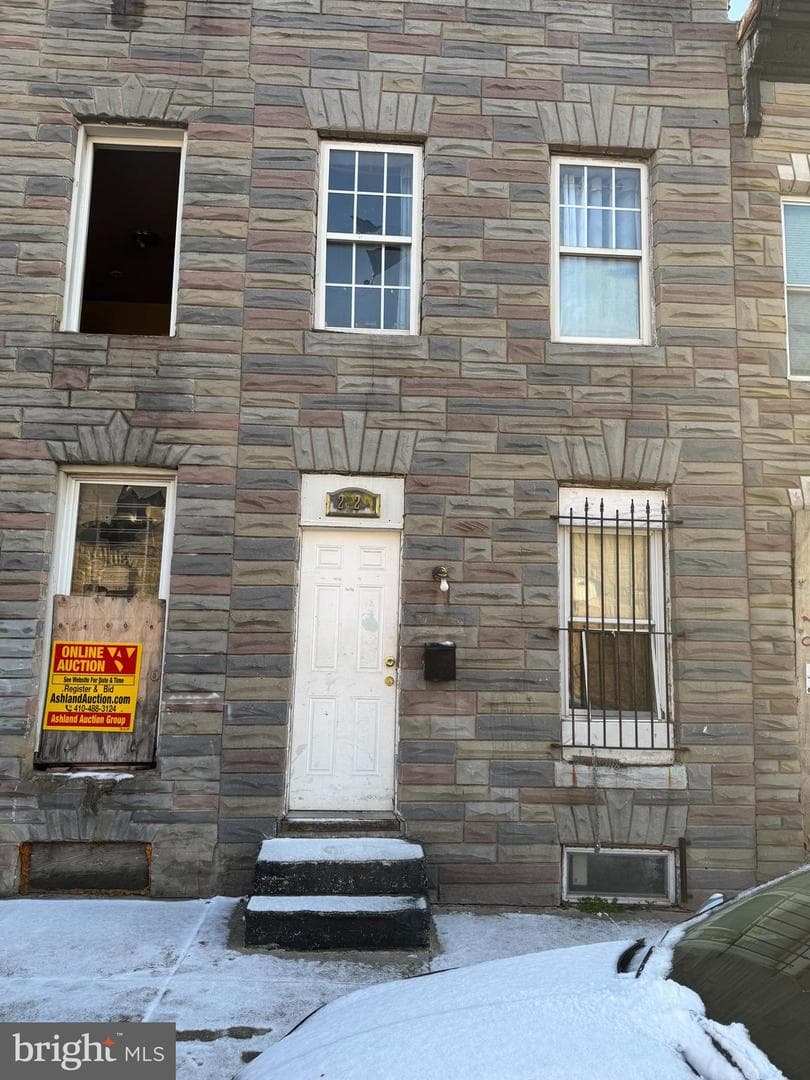 2229 Christian Street photo 1