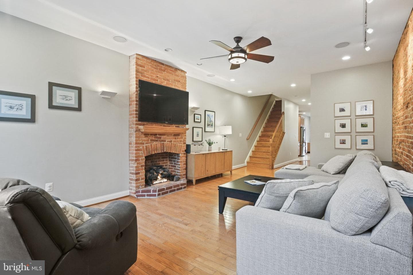 1511 S Charles Street photo 3
