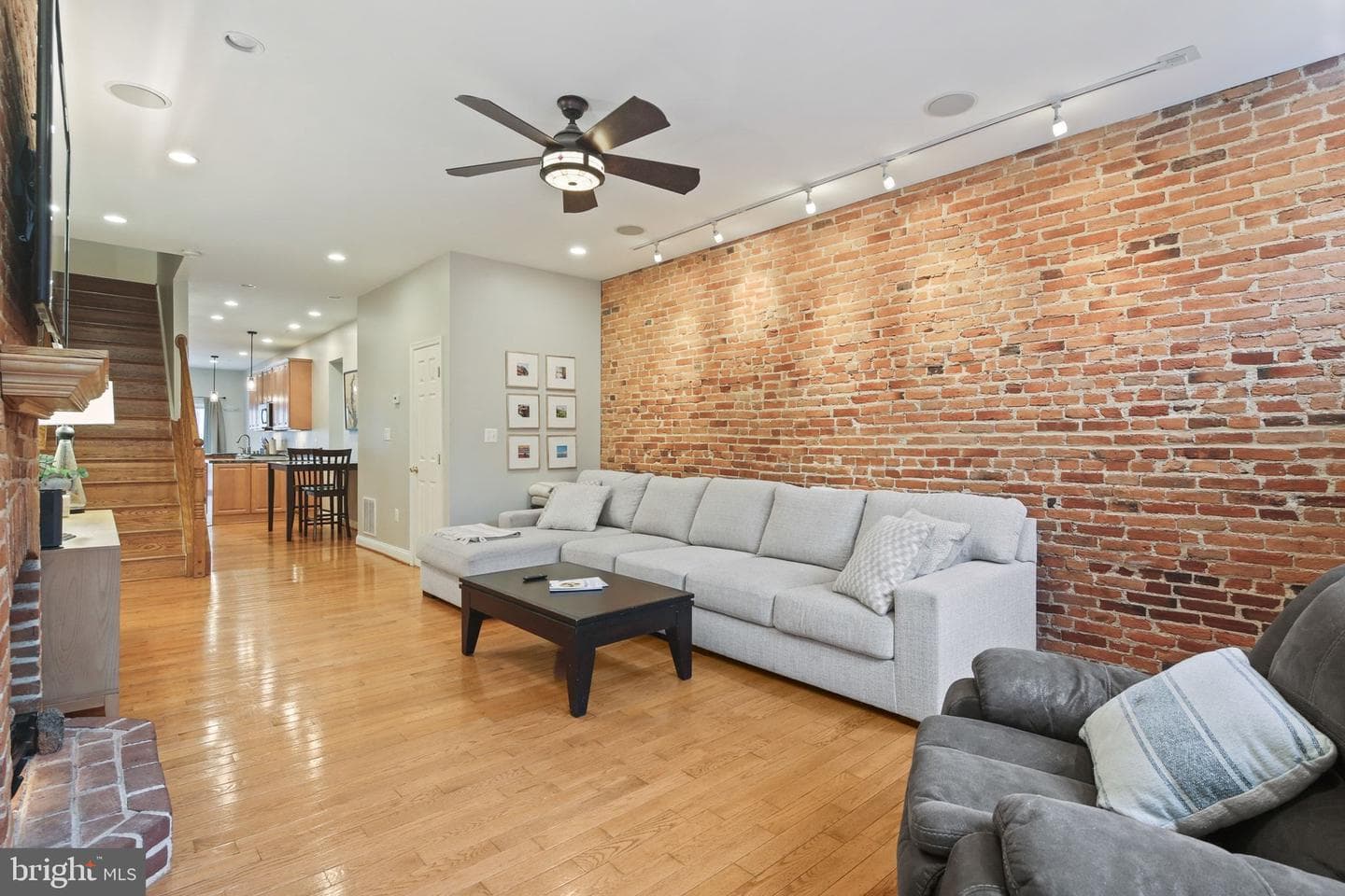 1511 S Charles Street photo 5