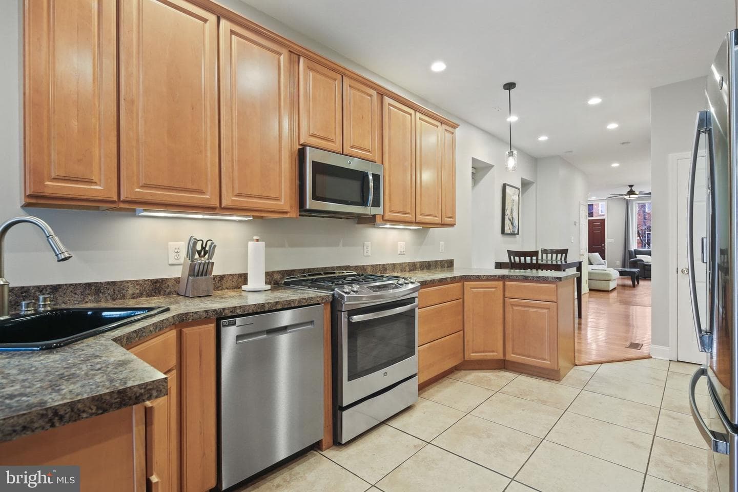 1511 S Charles Street photo 9