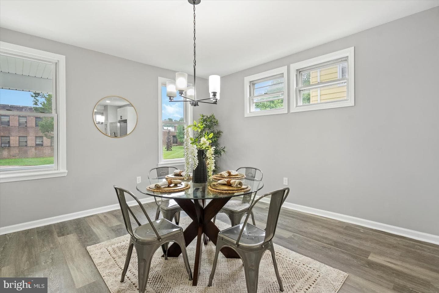 3912 Fernhill Avenue photo 8