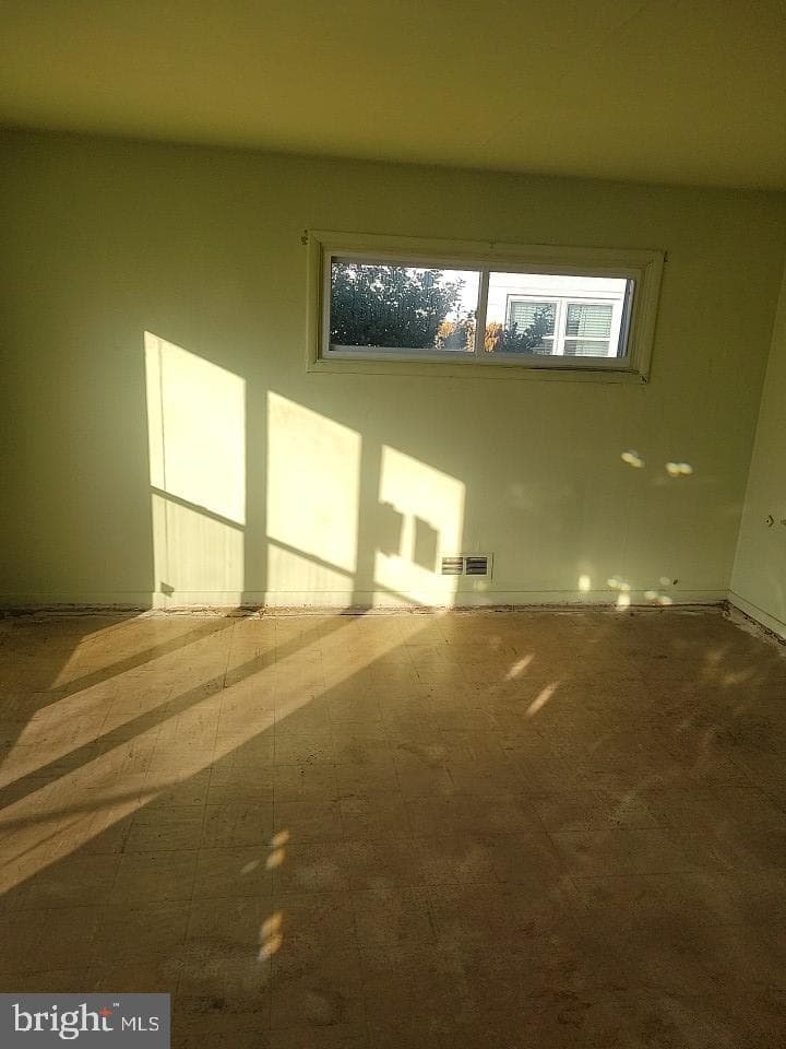 6211 Catalpha Road photo 5