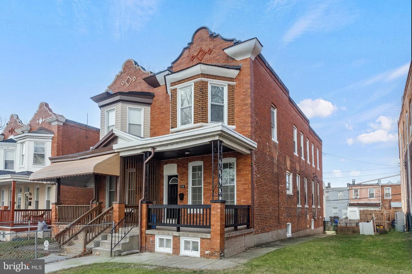 428 S Augusta Avenue photo 2