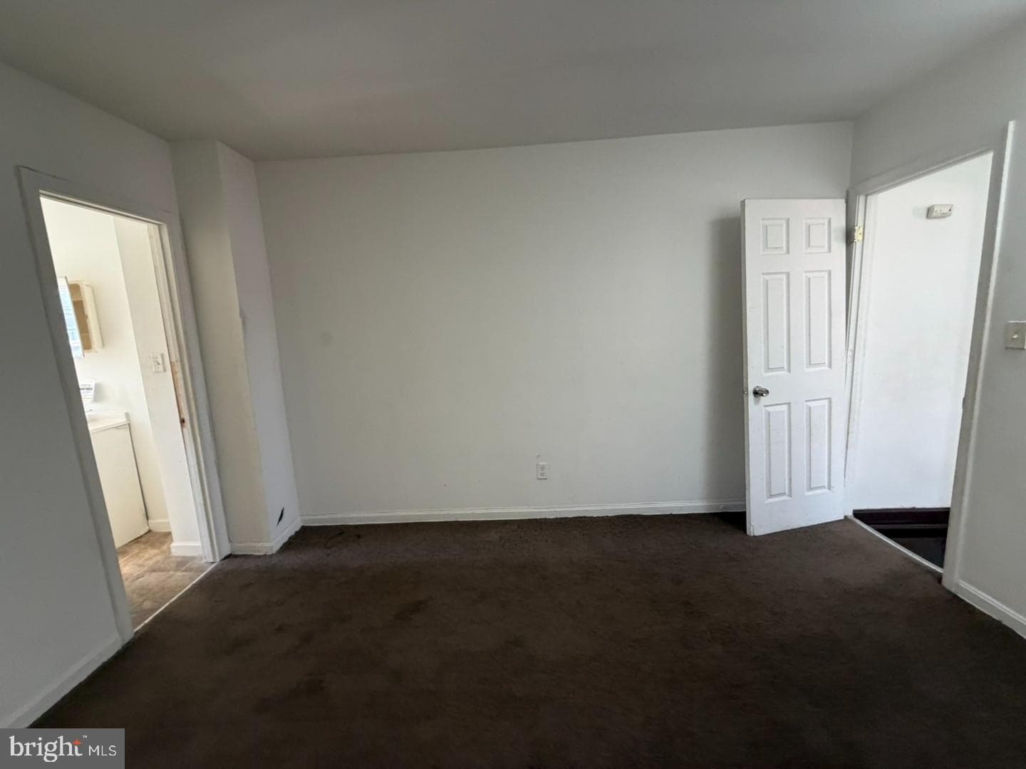 2434 Etting Street photo 32
