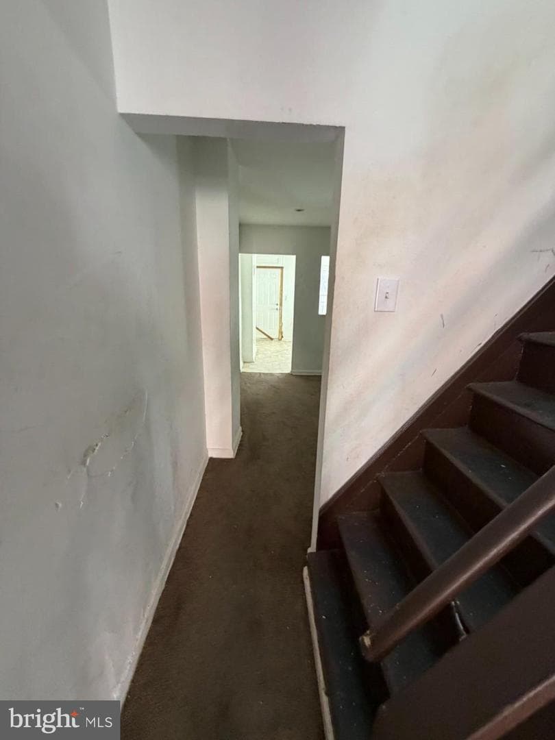 2434 Etting Street photo 5