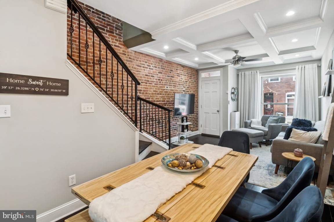 121 S Curley Street photo 11