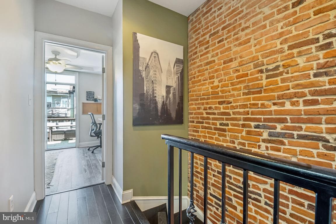121 S Curley Street photo 30