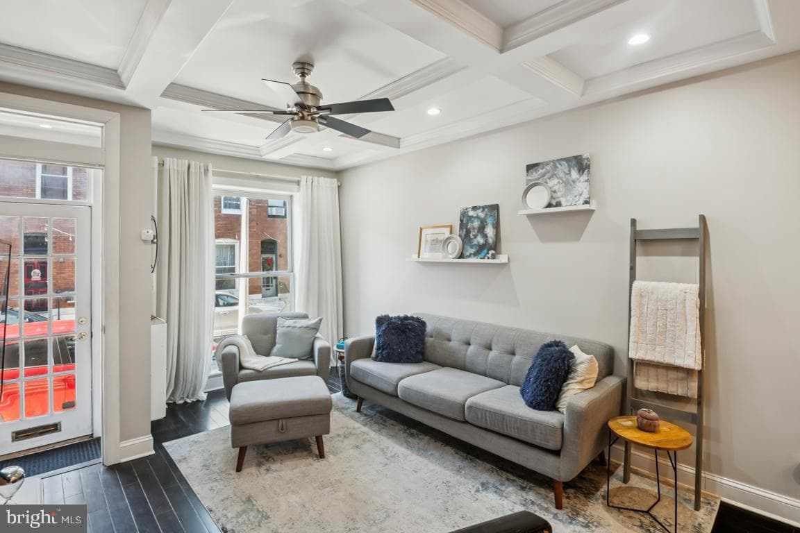 121 S Curley Street photo 8