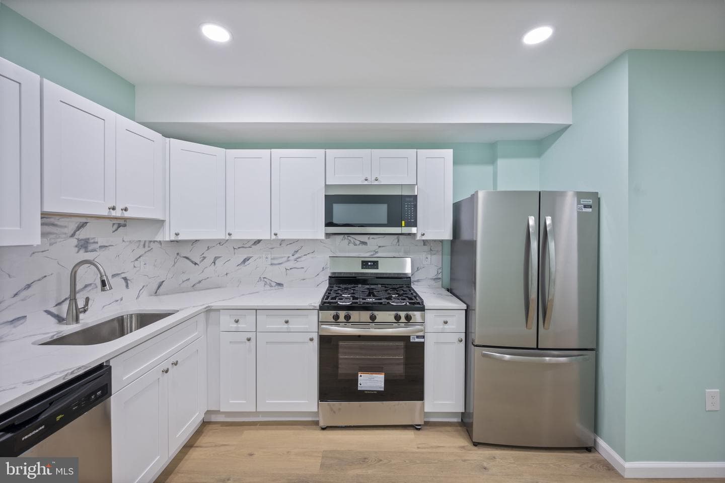 1316 Mchenry Street photo 9