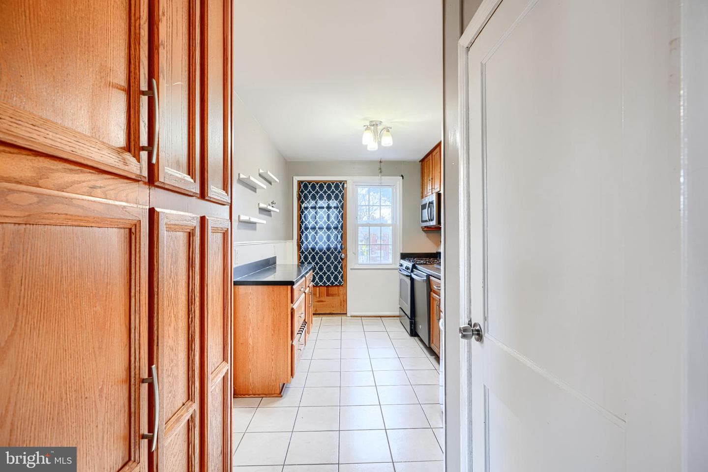 6823 Fairdel Avenue photo 12