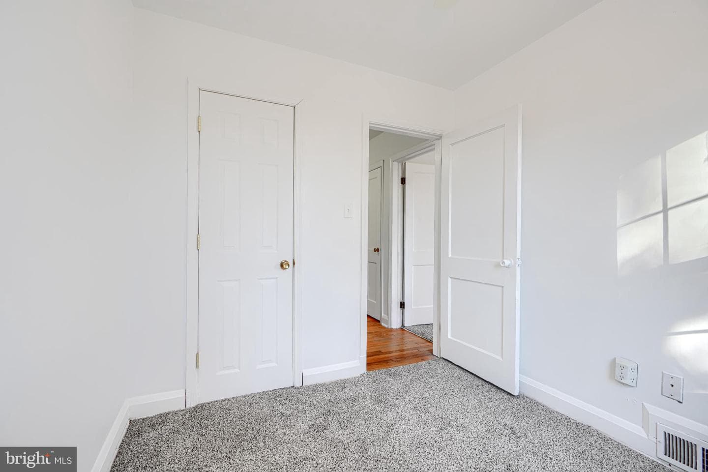 6823 Fairdel Avenue photo 17