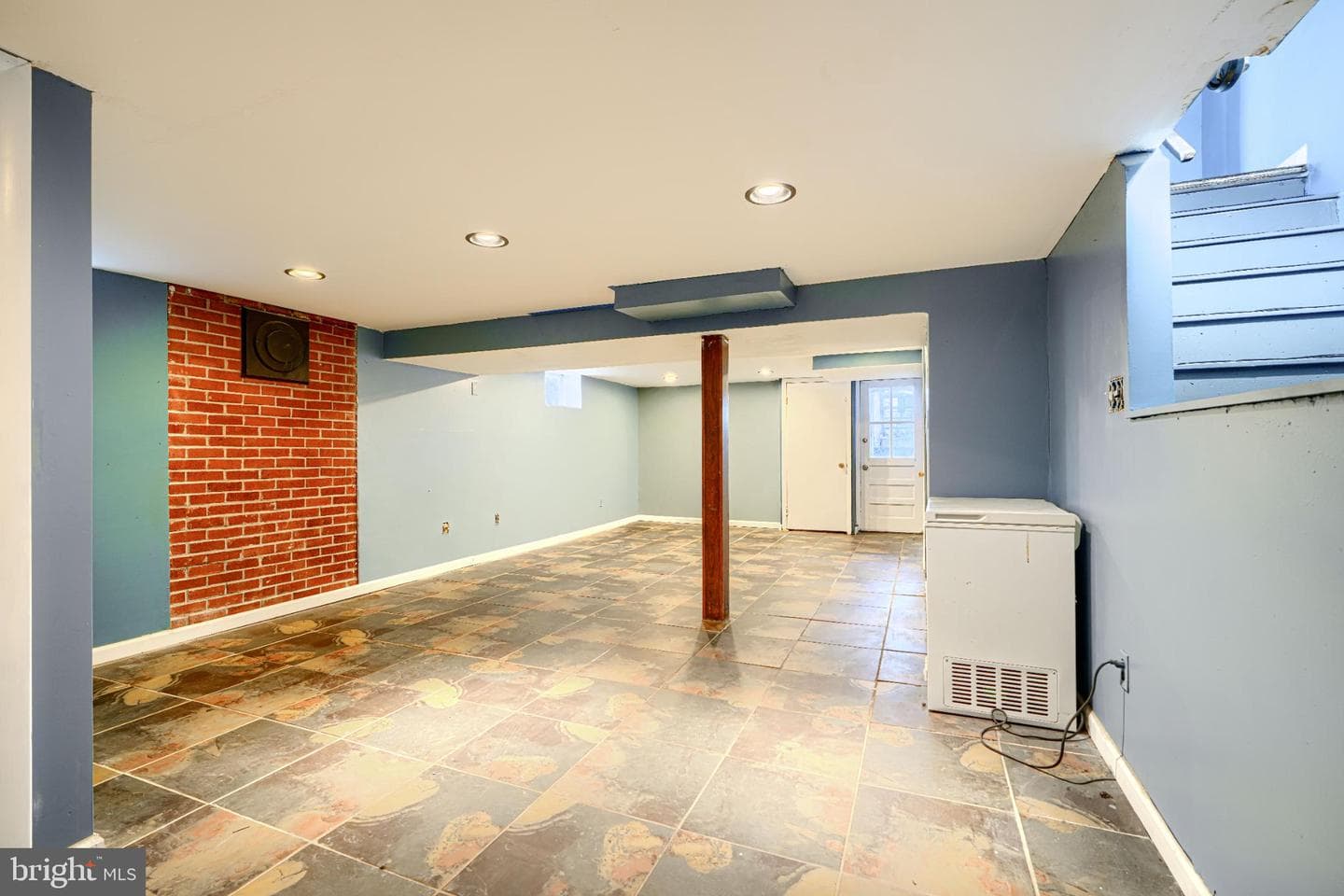 6823 Fairdel Avenue photo 30