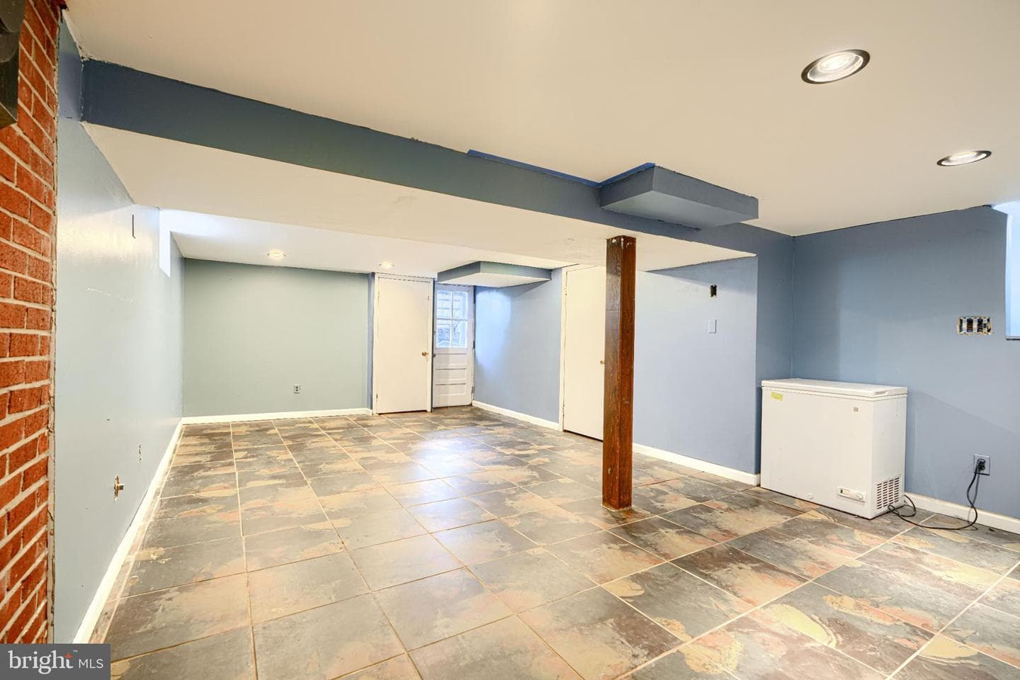 6823 Fairdel Avenue photo 31