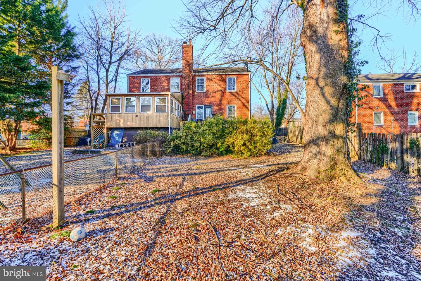 6823 Fairdel Avenue photo 37