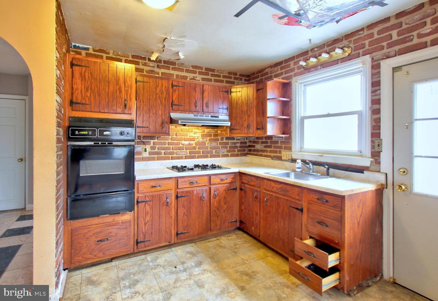3721 Nortonia Road photo 14