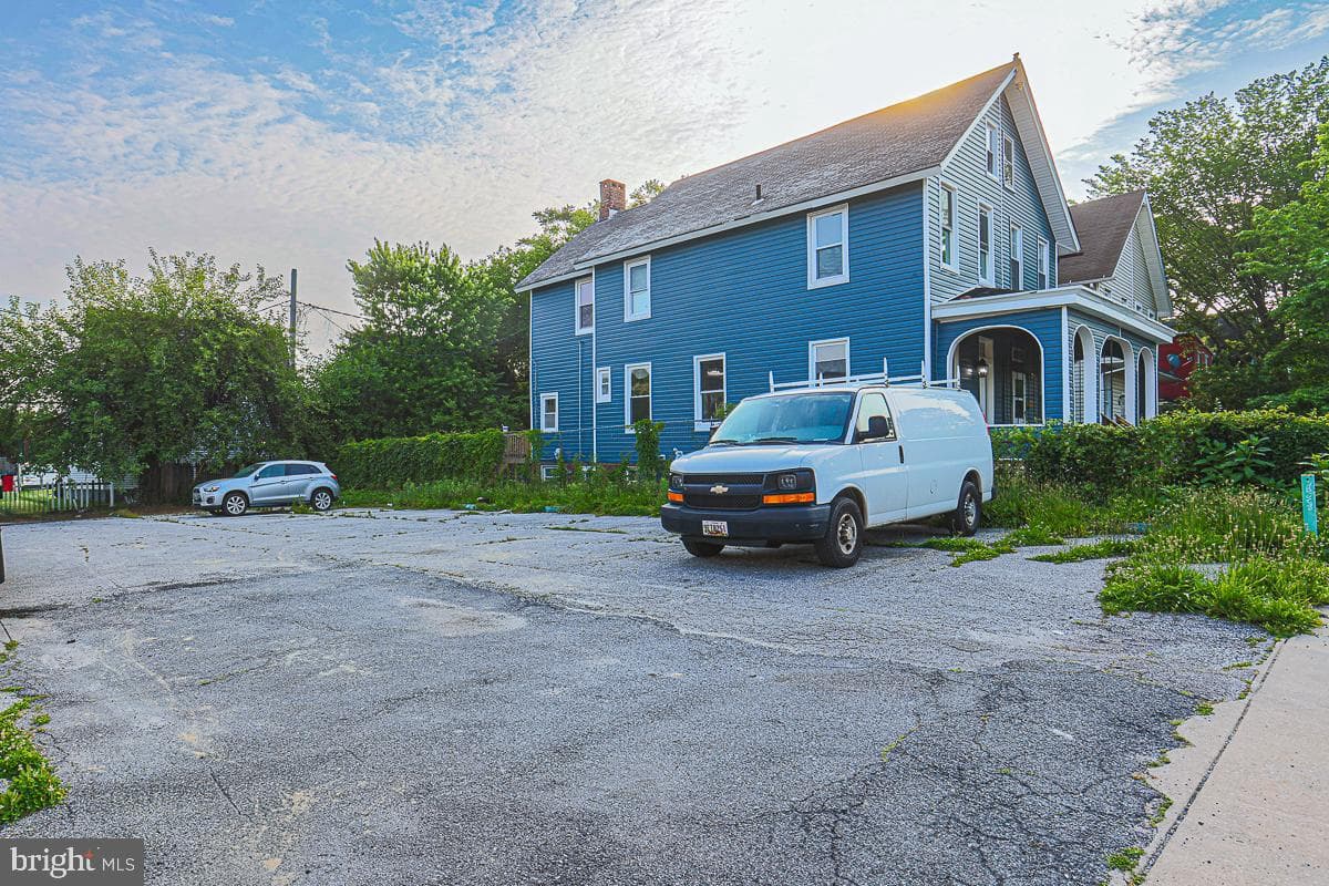604 E 31st Street photo 12