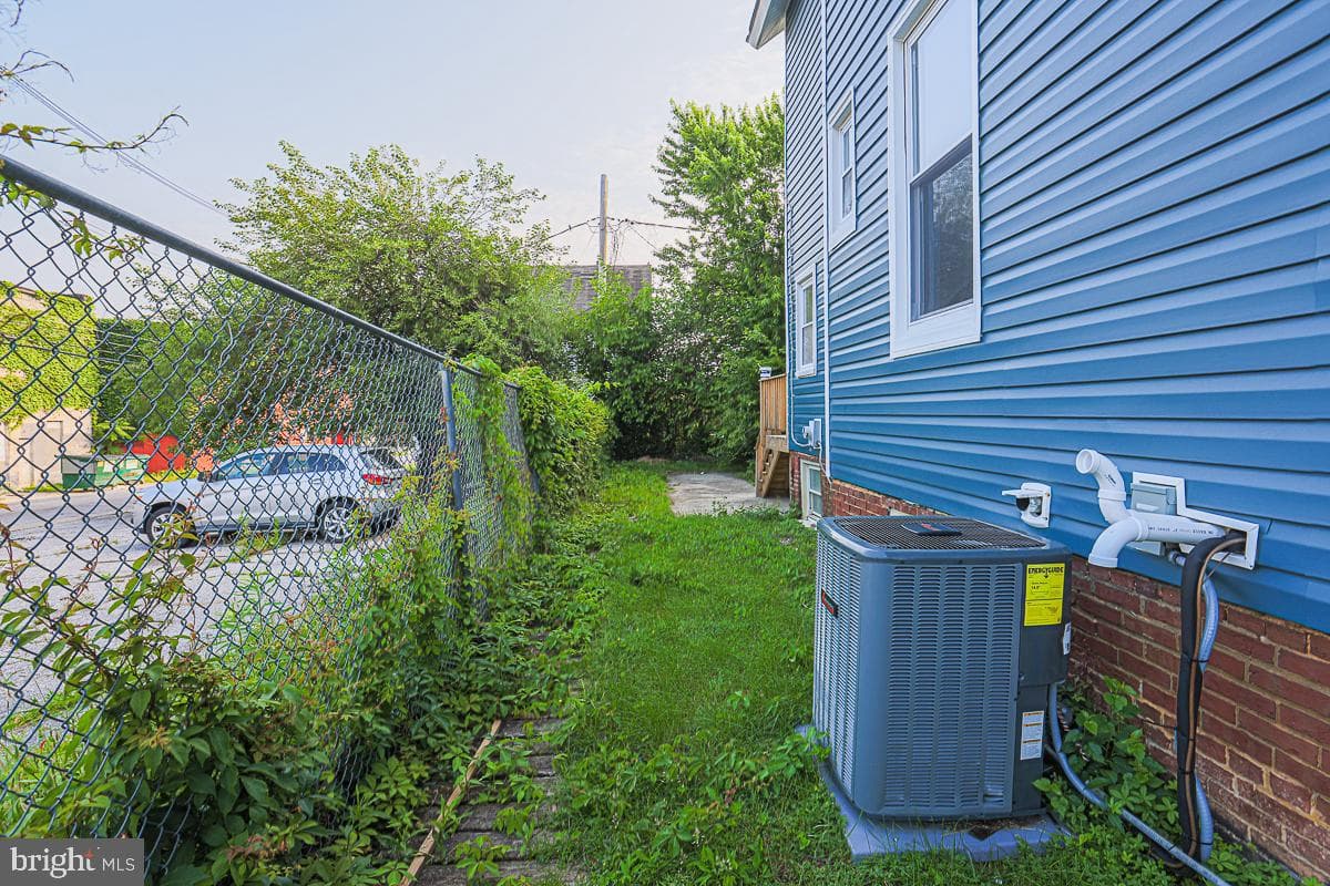 604 E 31st Street photo 7