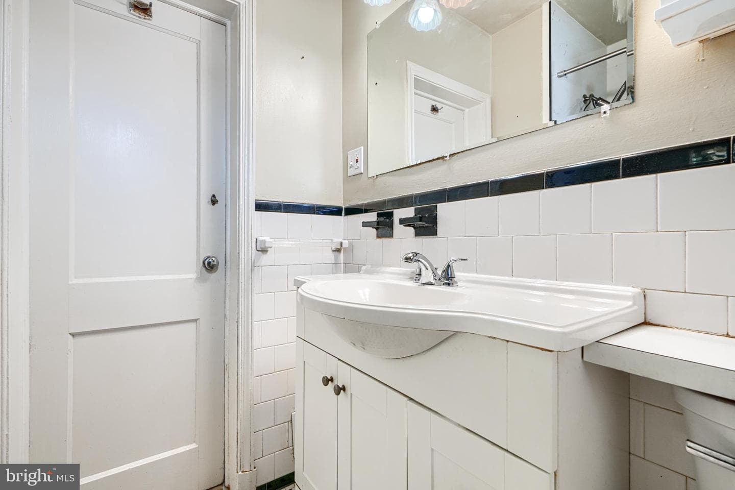 3807 Grenton Avenue photo 35
