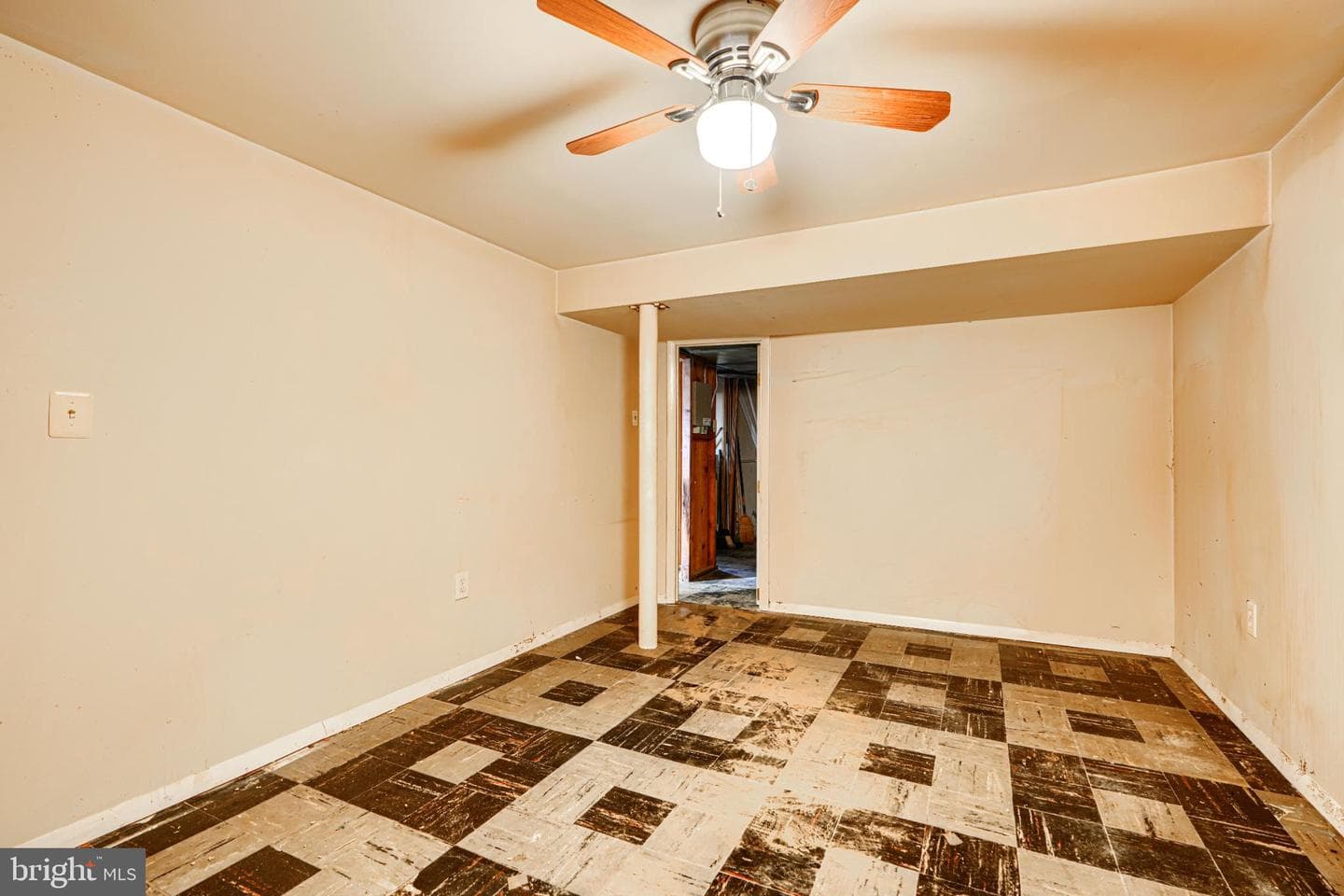 3807 Grenton Avenue photo 44