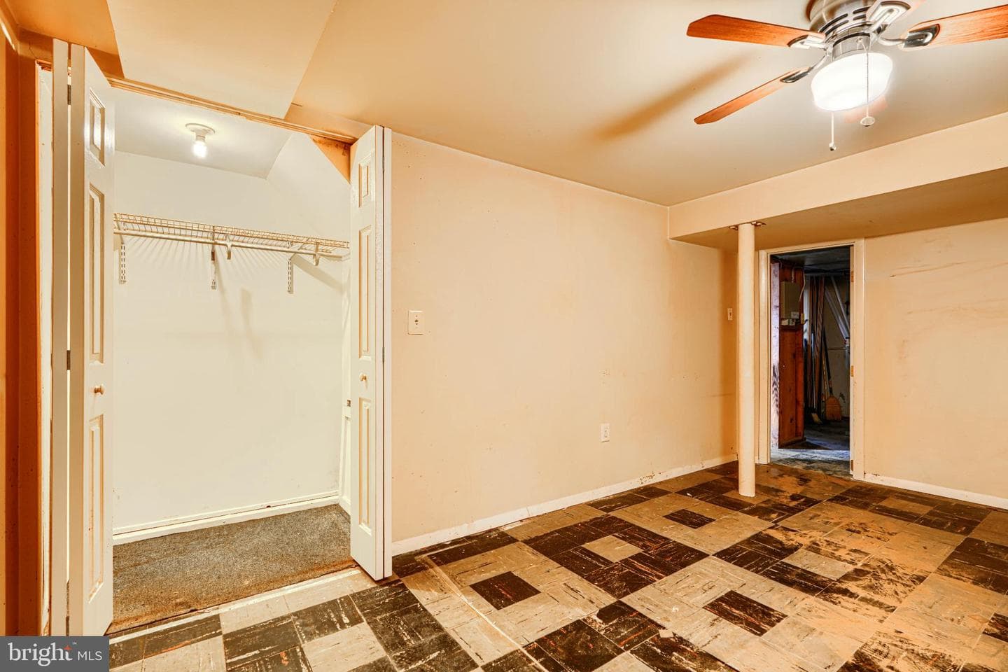 3807 Grenton Avenue photo 45