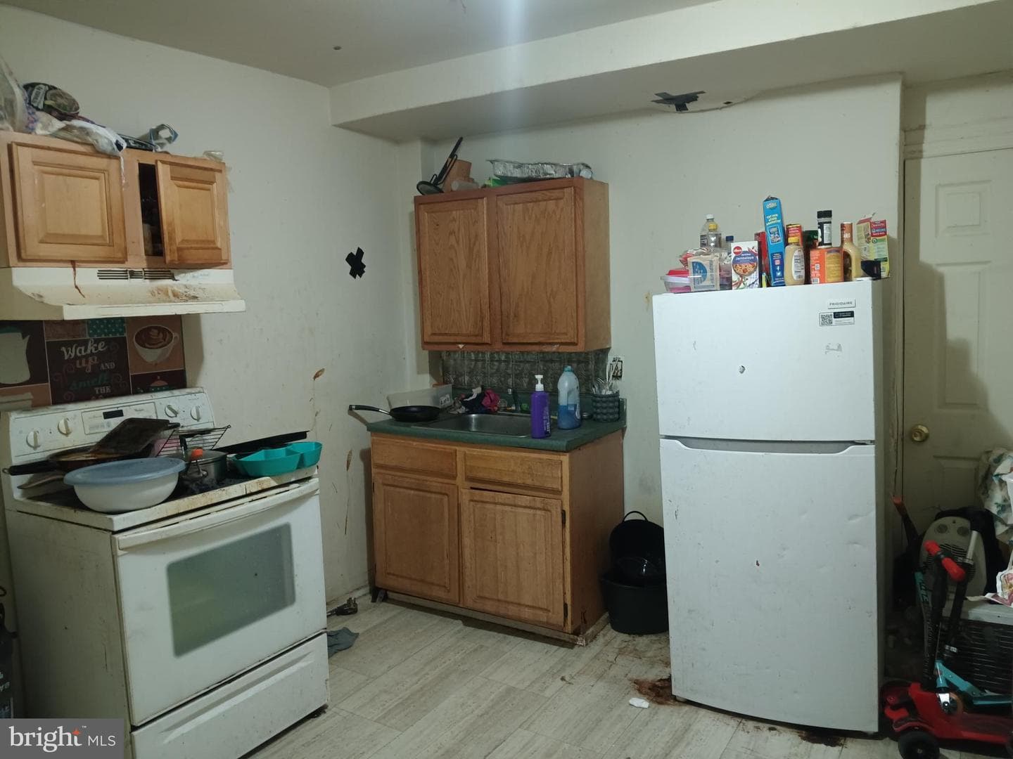1302 N Spring St photo 4