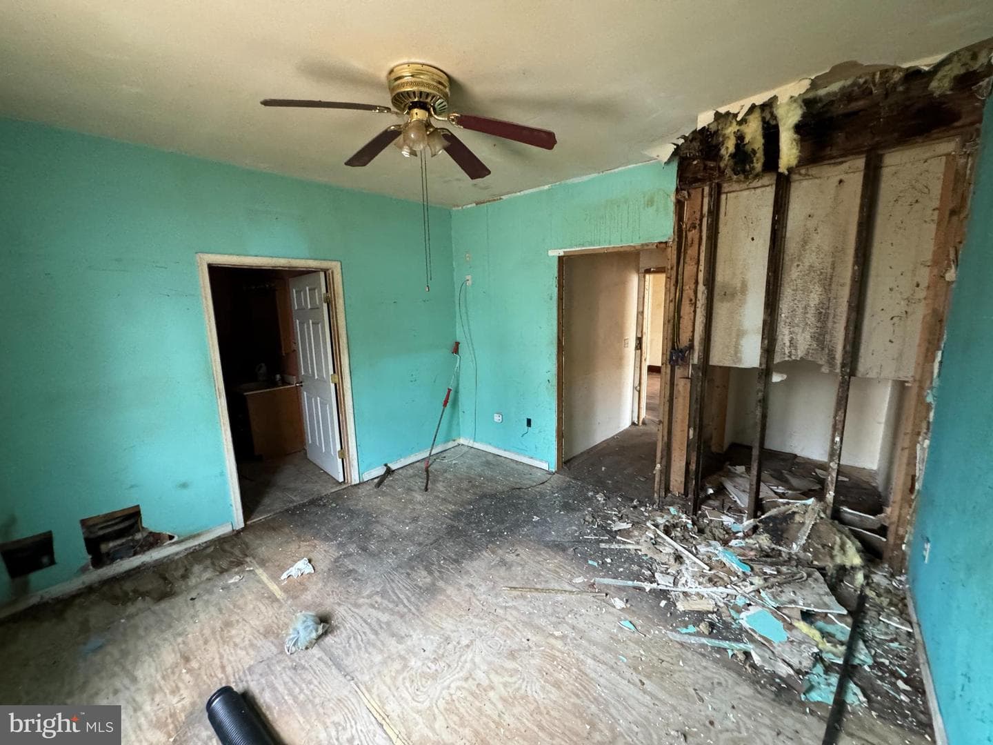 4422 Forest View Avenue photo 10