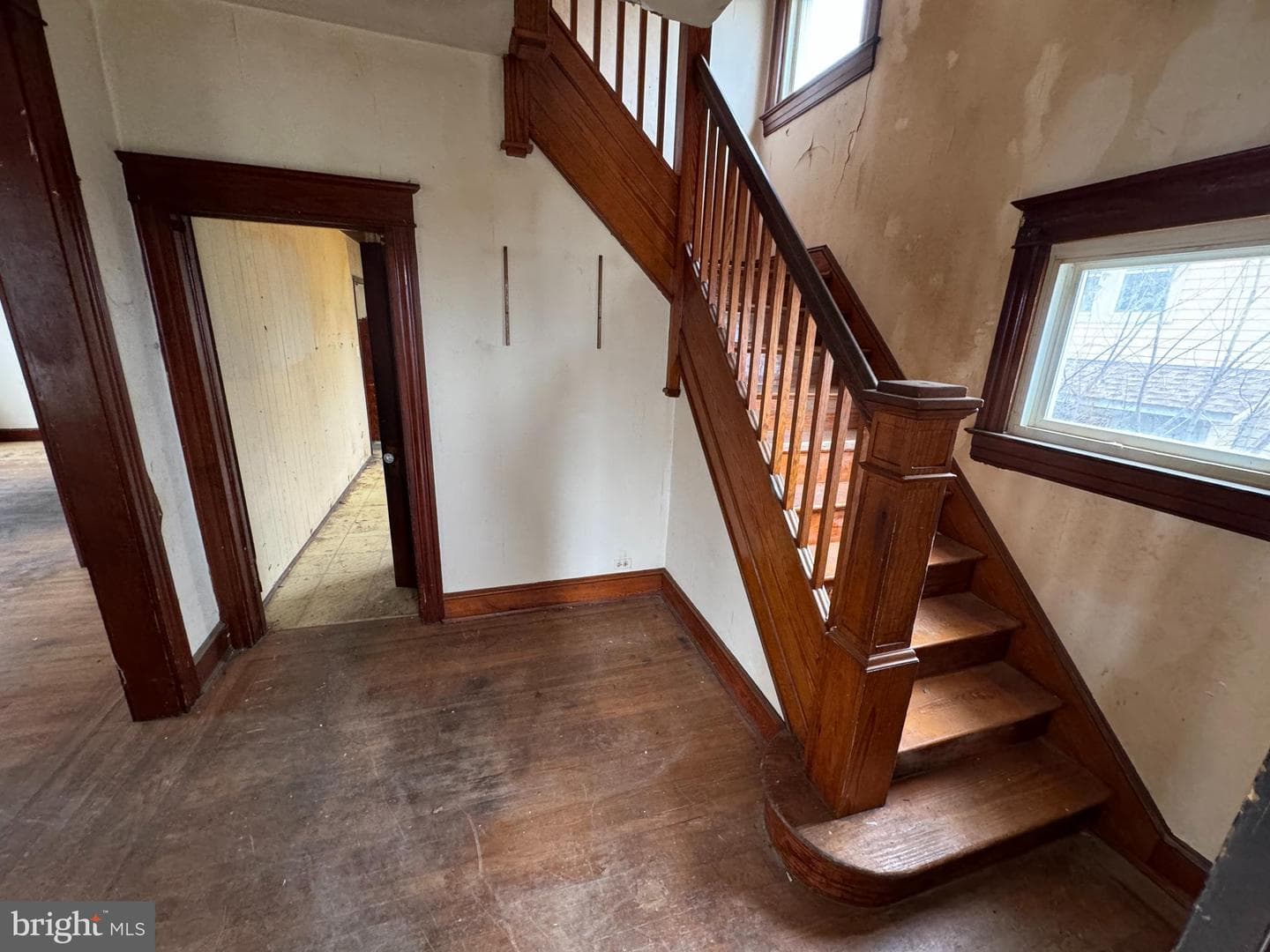 4422 Forest View Avenue photo 3