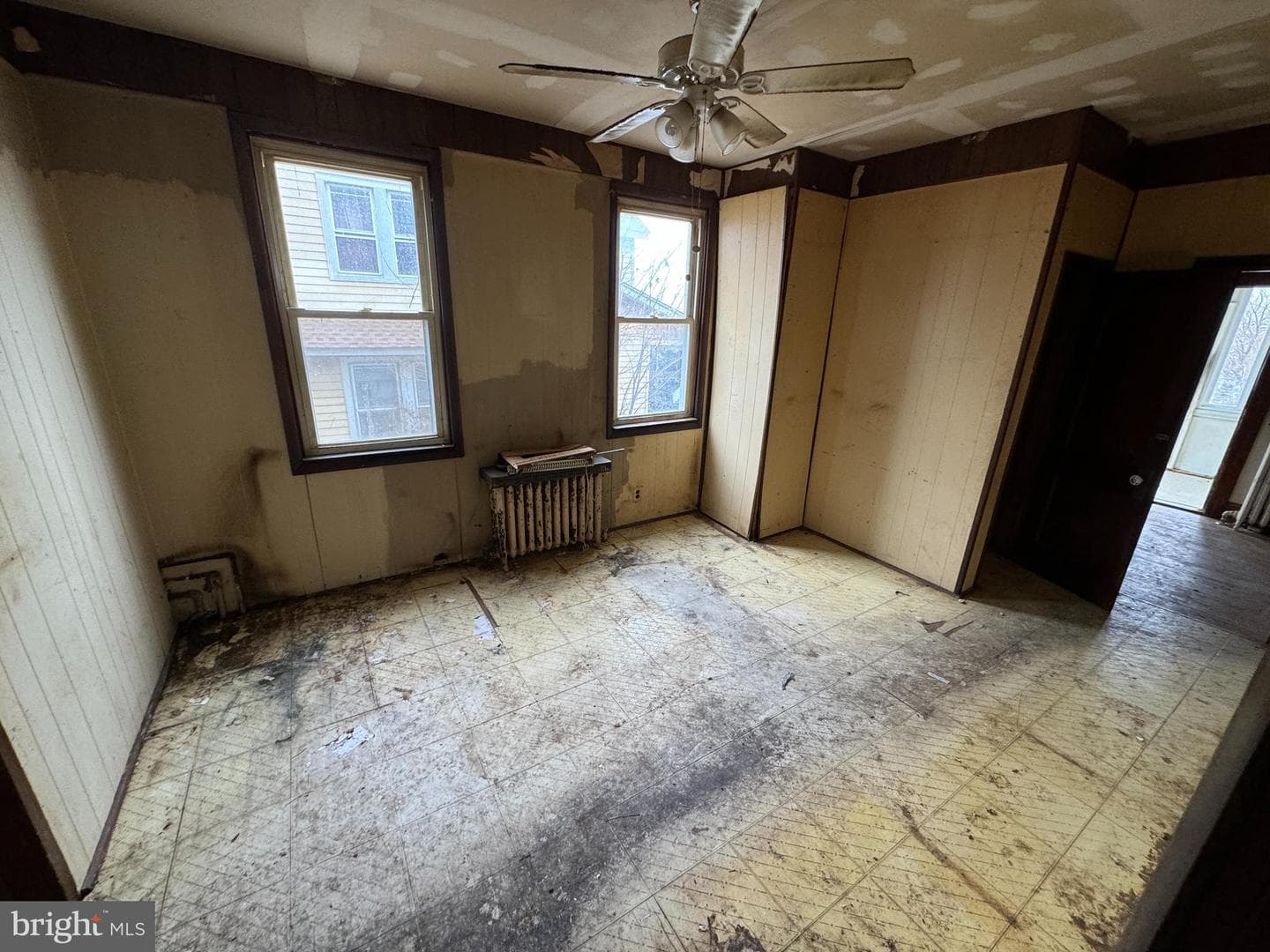 4422 Forest View Avenue photo 7