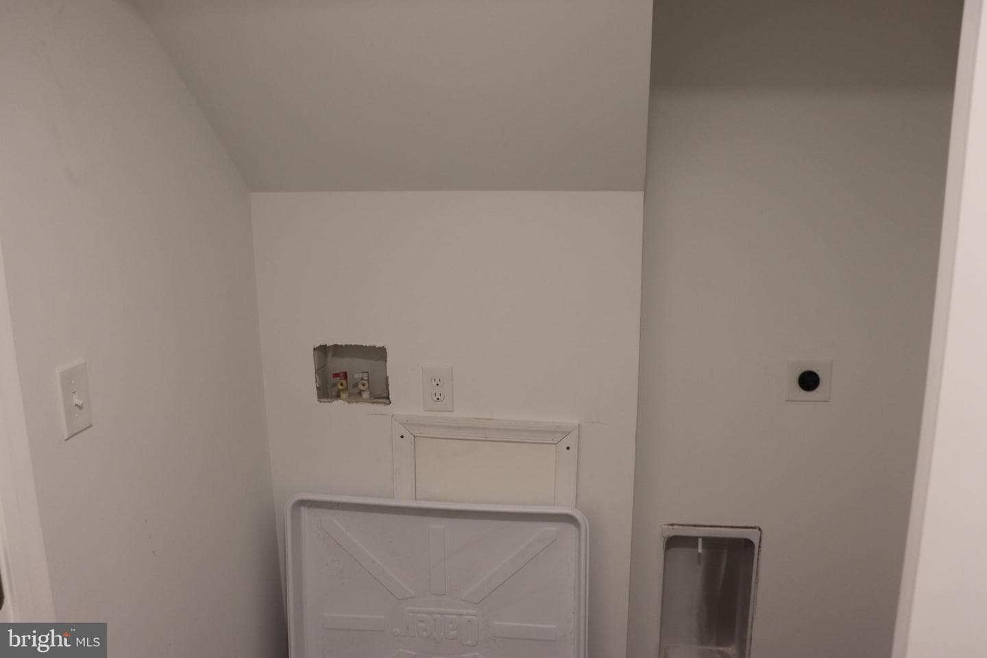 1707 Marshall Street photo 11