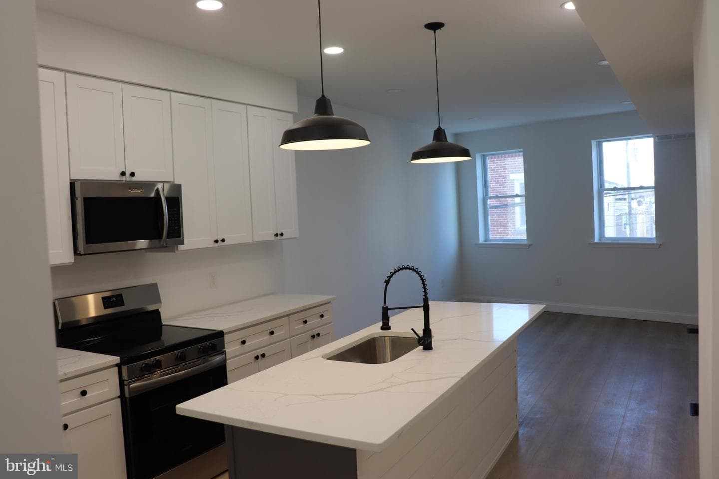 1707 Marshall Street photo 12