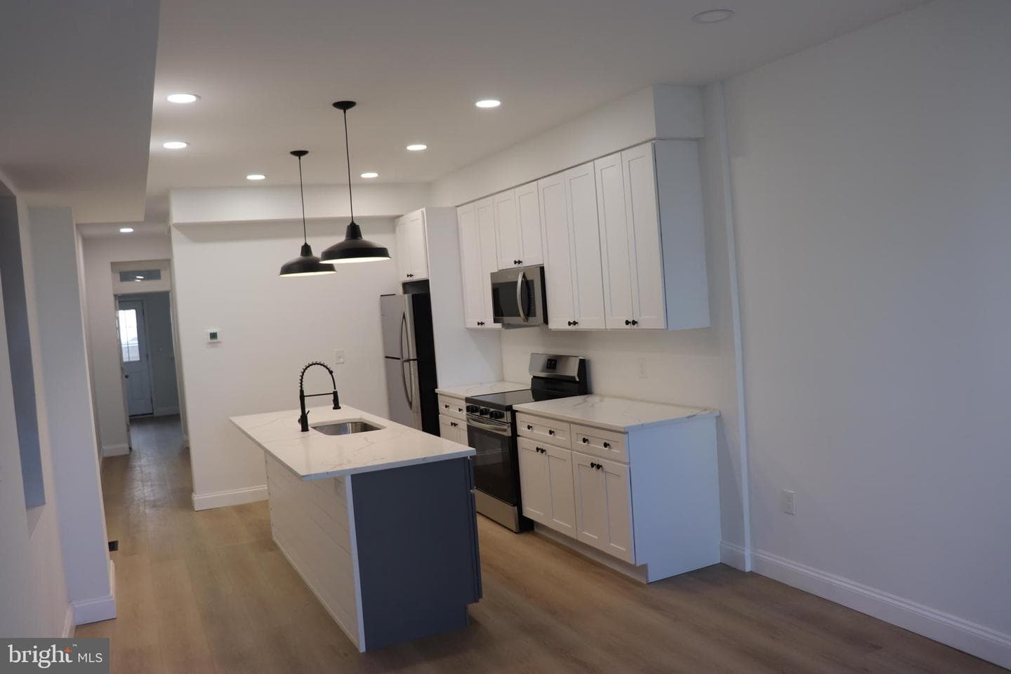 1707 Marshall Street photo 14