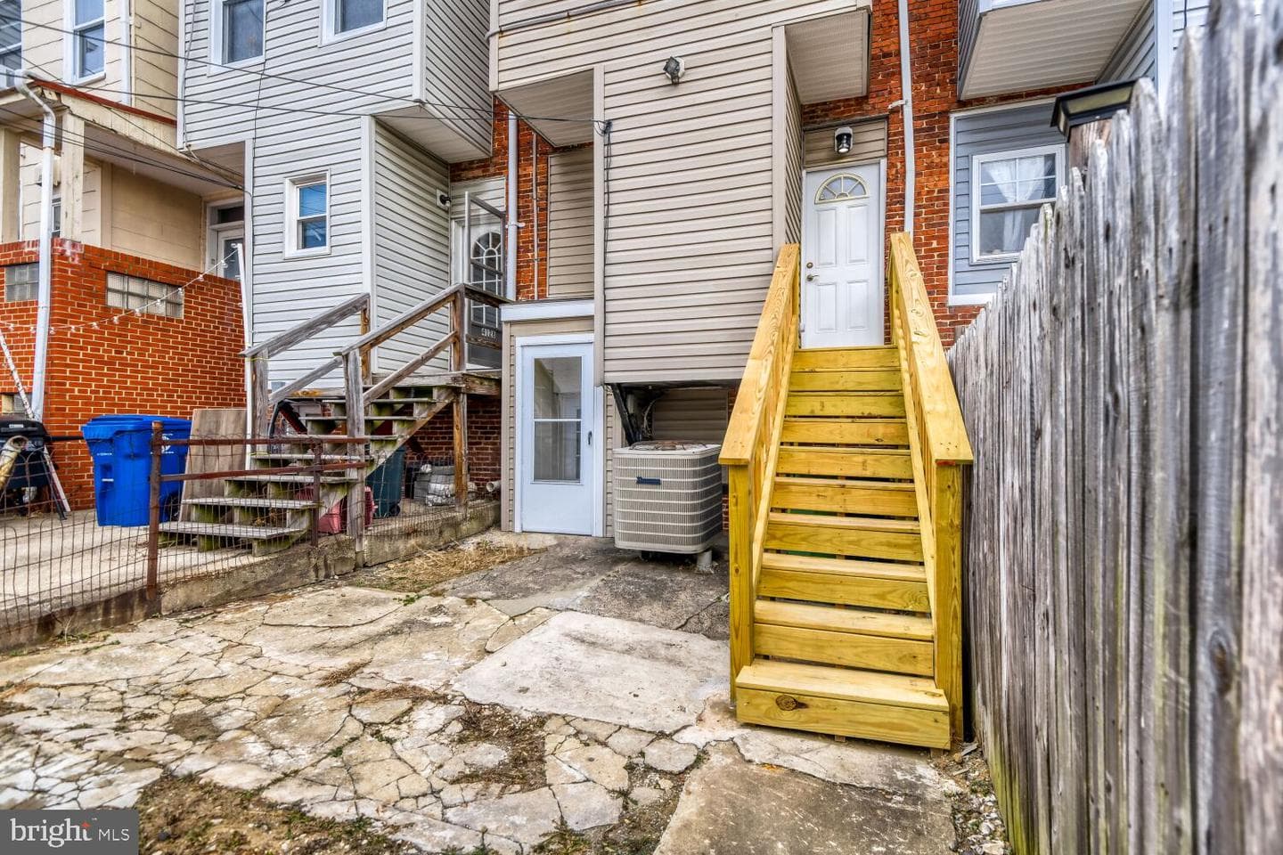 4126 Falls Road photo 26