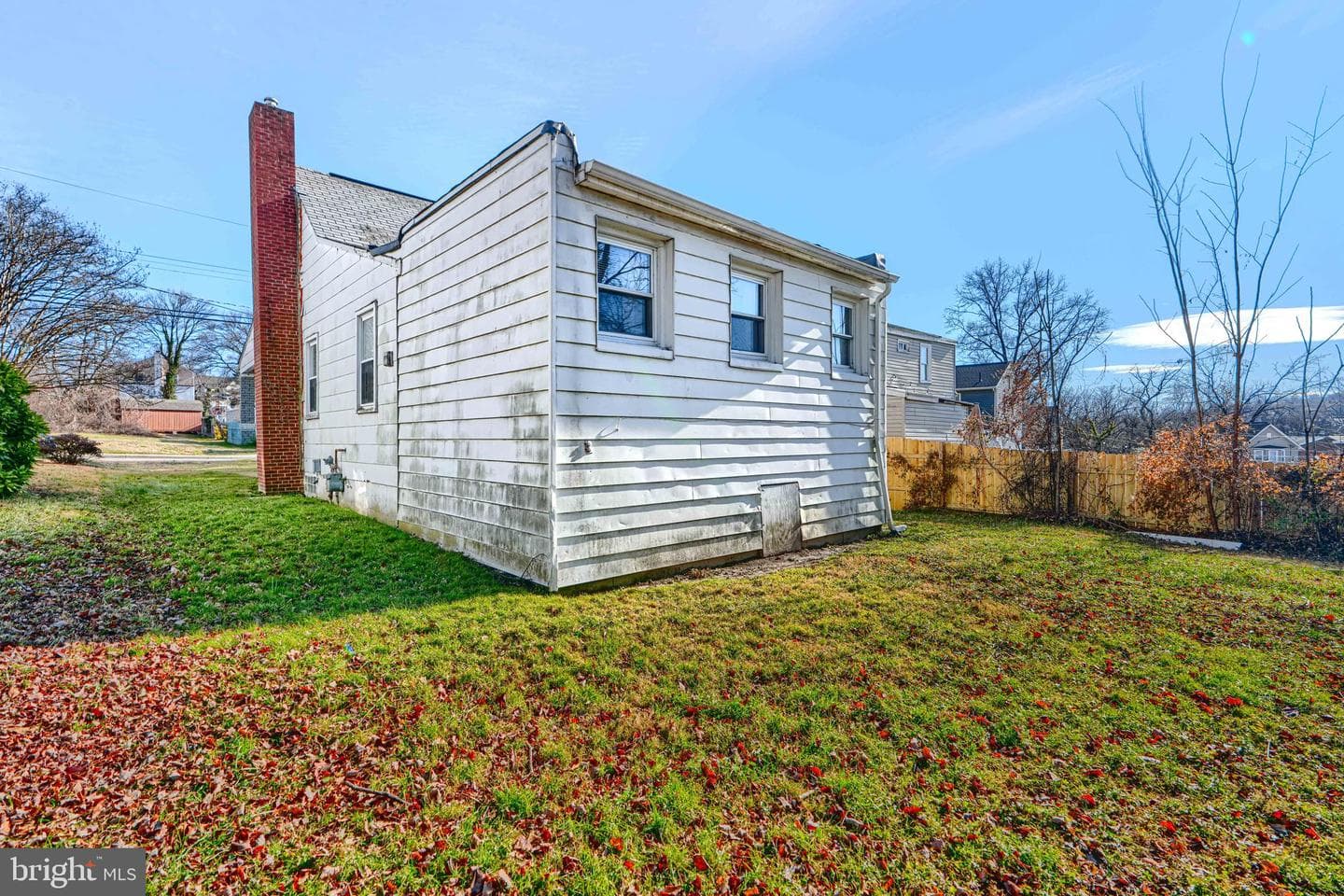 4402 Craddock Avenue photo 5