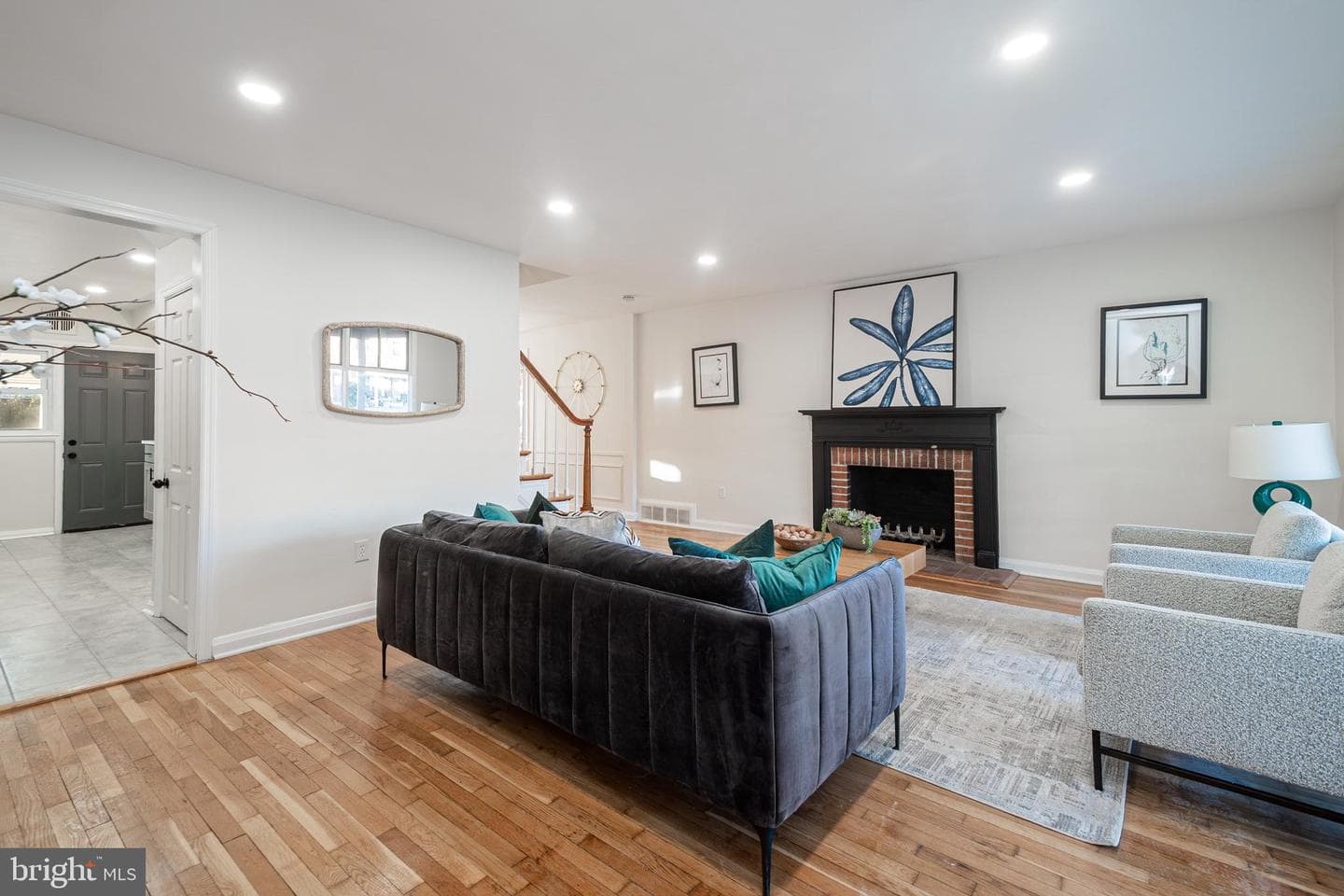 6138 Dunroming Road photo 3