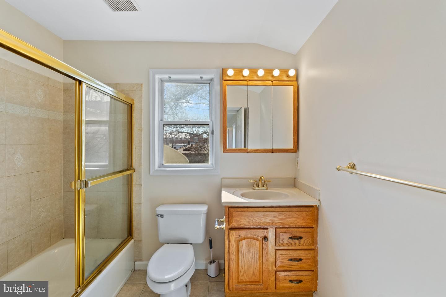 1239 W Lombard Street photo 15